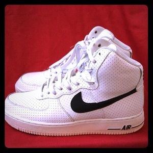 Air Force 1 (White & Black)